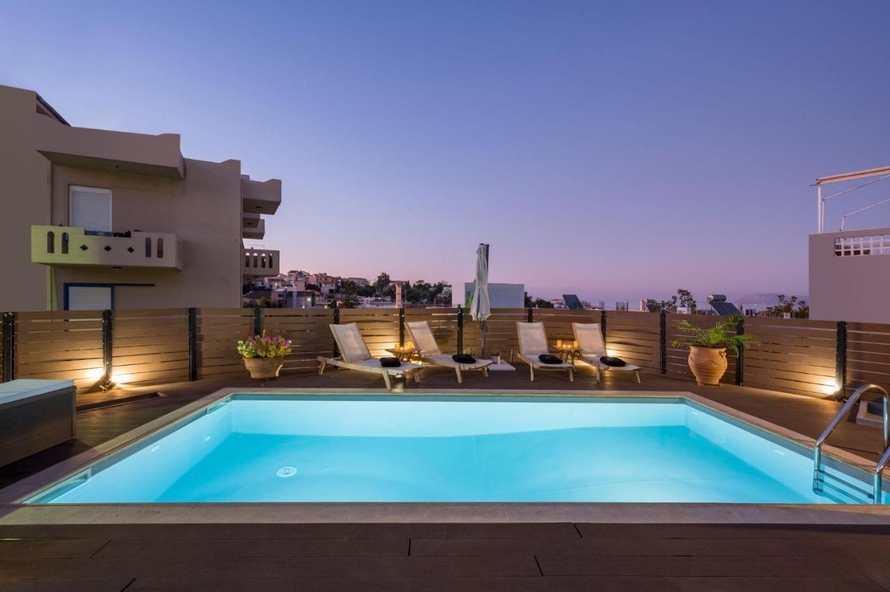 Villa Roxanne Galatás エクステリア 写真